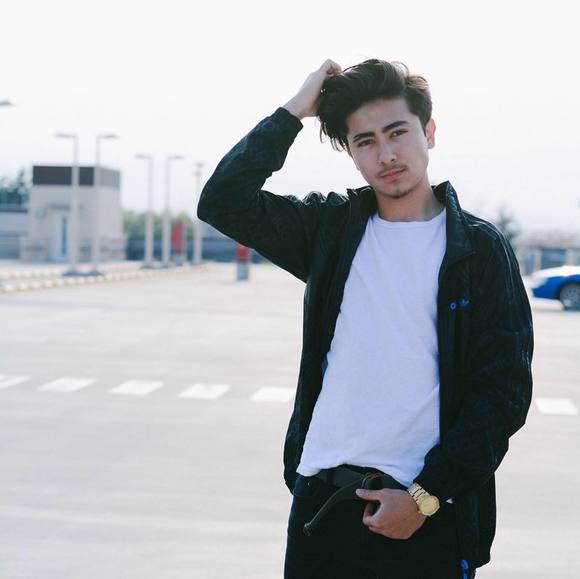 Meet your Posher, James - Picture 1 of 1